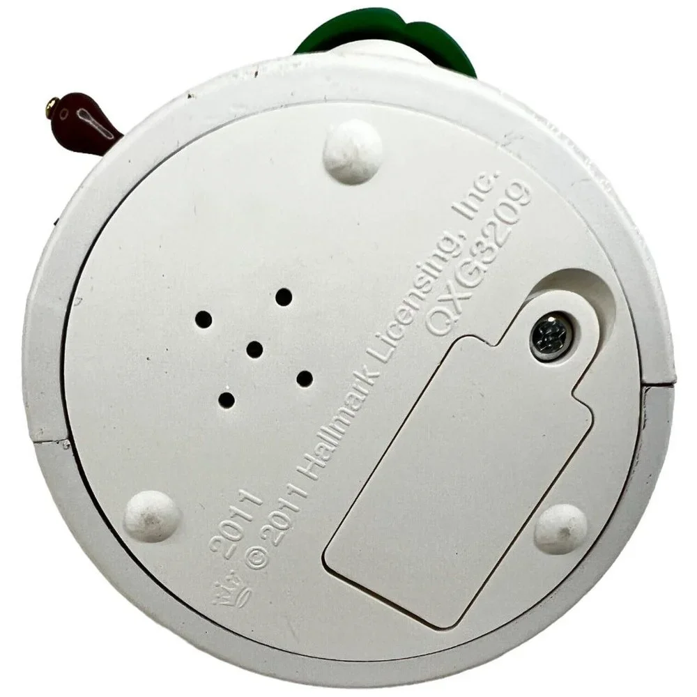 Hallmark Keepsake Ornament Hickory Tree Harmony‎ 2011 Snowman Light Sound Motion